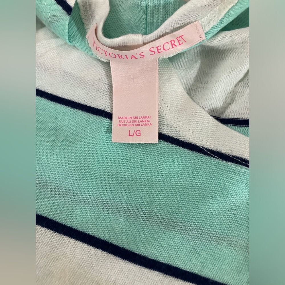 Victoria’s Secret Large Tank Top - Picture 10 of 11